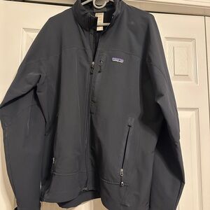 Patagonia Men's navy blue Jacket